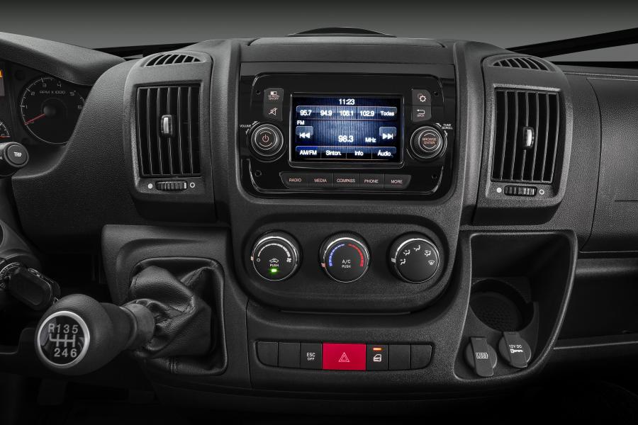 Детали интерьера Fiat Ducato Chassi 2018 года  (LA) (фото 22 из 23)